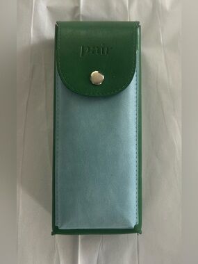 New PAIR GLASSES CASE